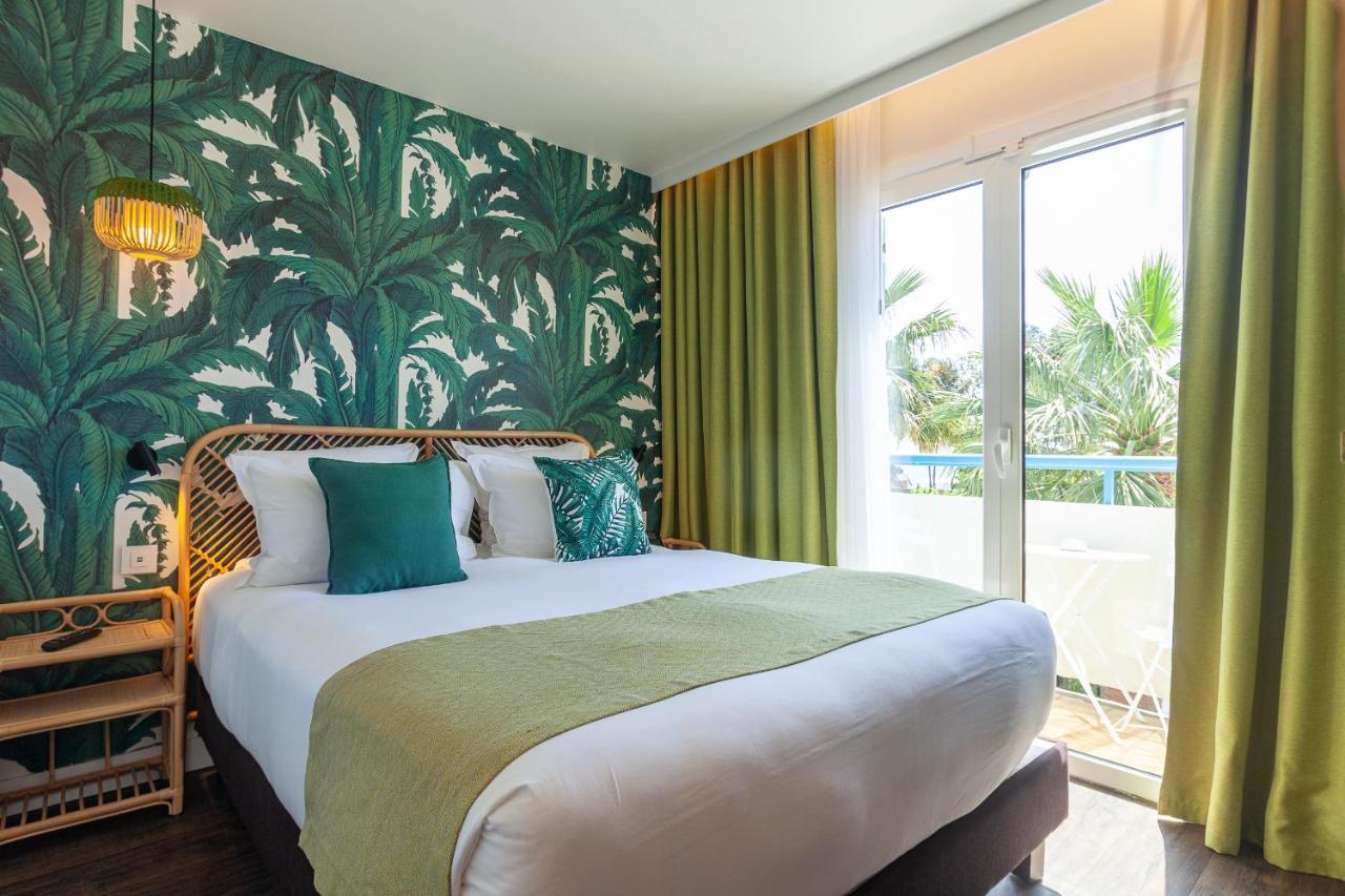 Hôtel La Piscine Le Lavandou Esterno foto