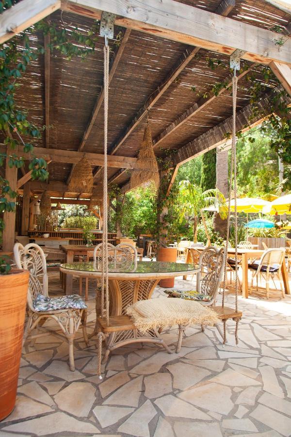 Hôtel La Piscine Le Lavandou Esterno foto