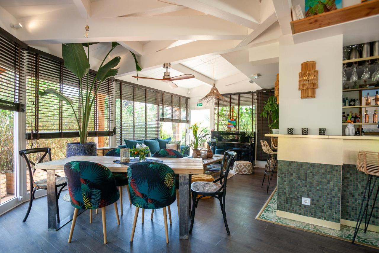 Hôtel La Piscine Le Lavandou Esterno foto