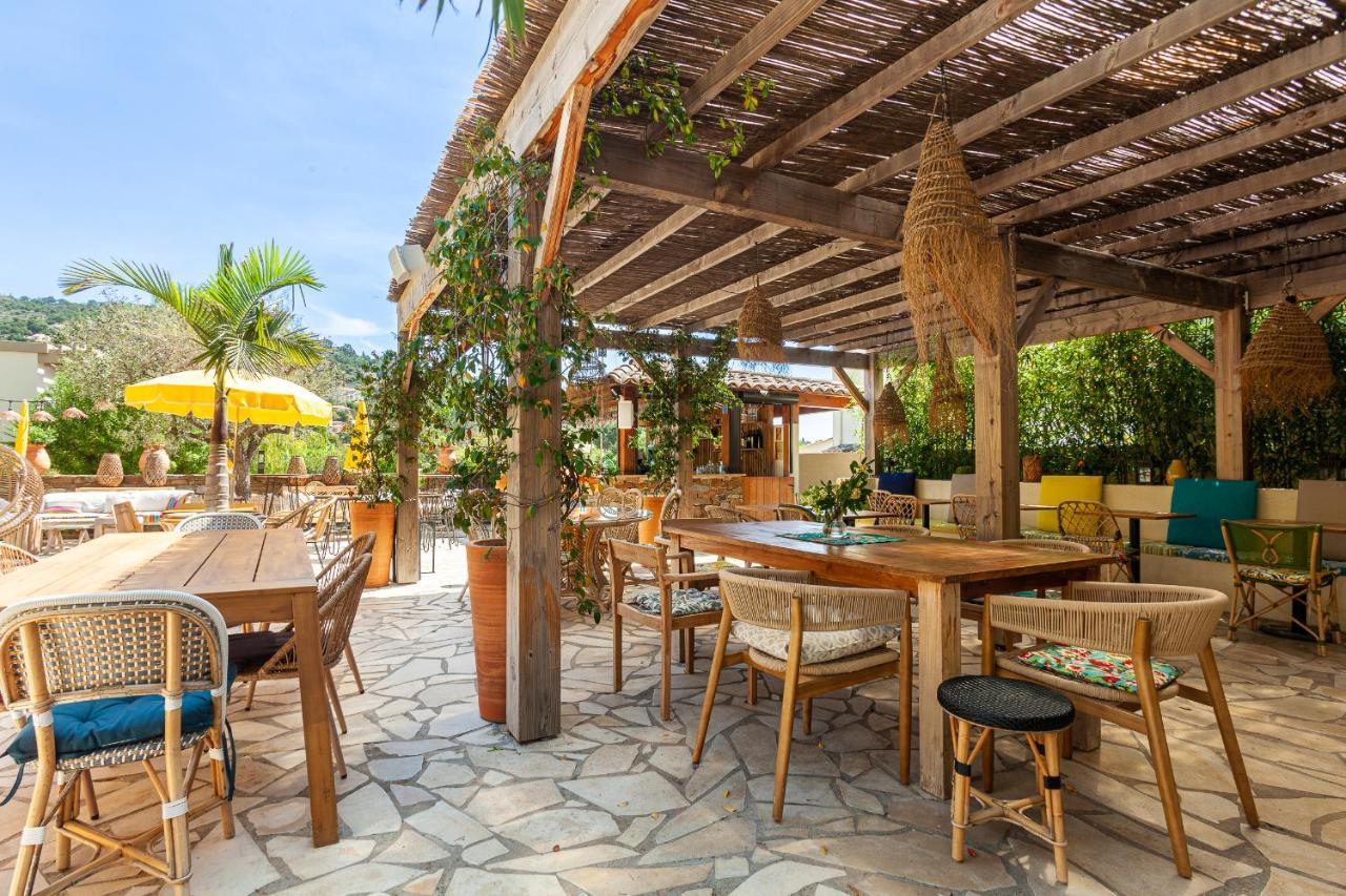 Hôtel La Piscine Le Lavandou Esterno foto