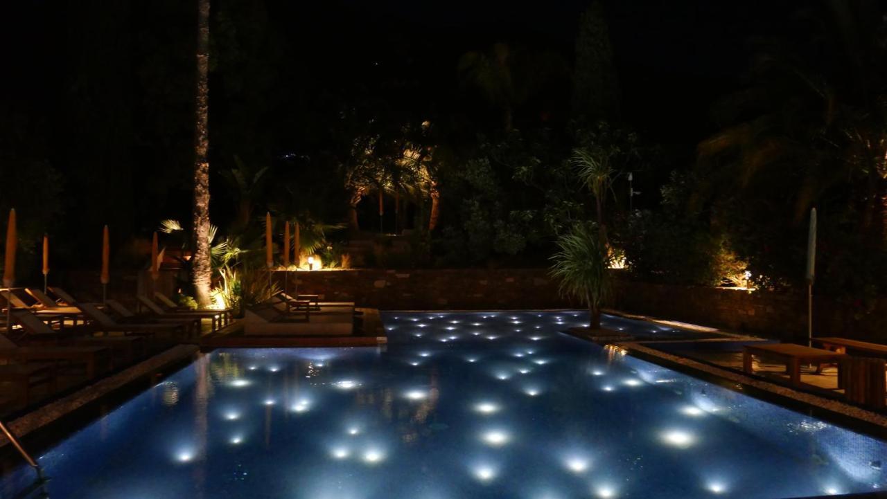 Hôtel La Piscine Le Lavandou Esterno foto