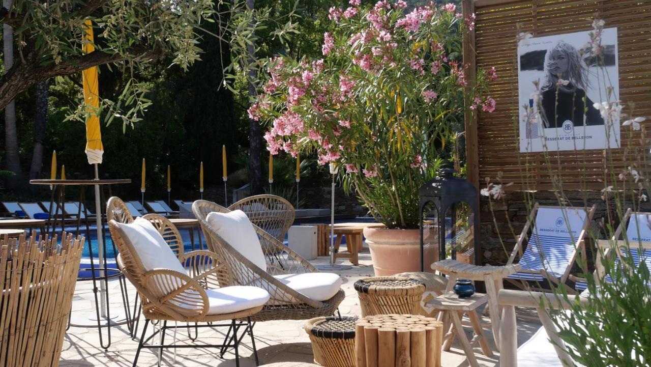Hôtel La Piscine Le Lavandou Esterno foto